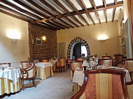 Auberge de Crisenoy food