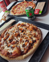 Pizza Hut food