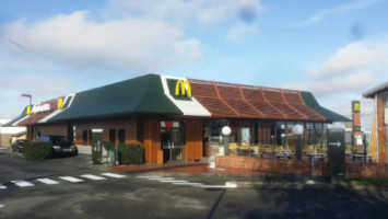 Mcdonald's outside