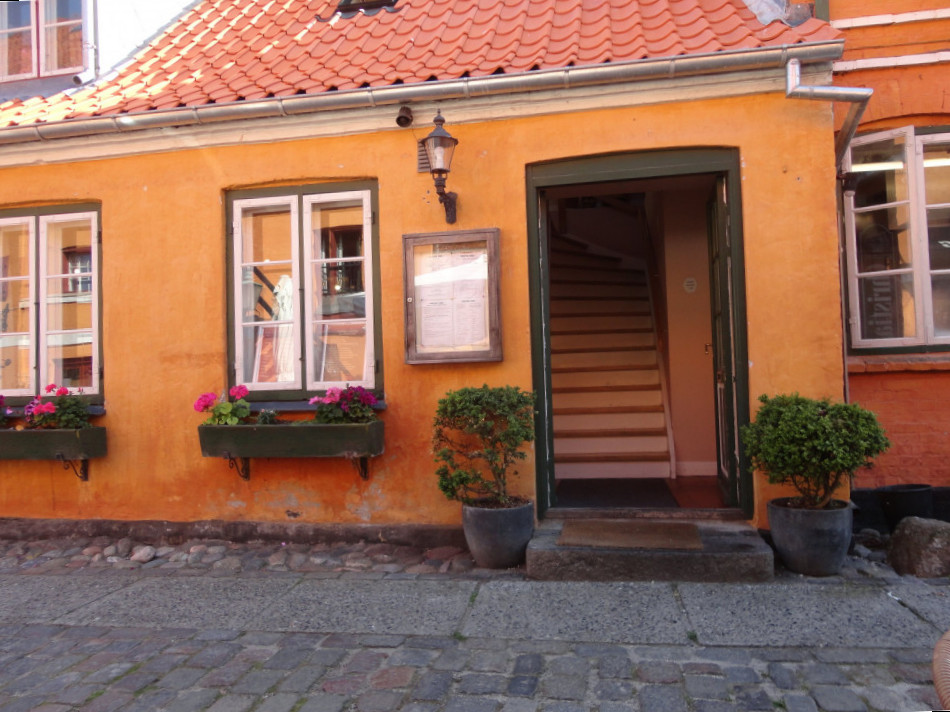Christians Minde Udenfor