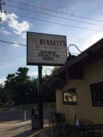 Bennett's Chop and Railhouse inside