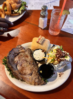 Colvins Pub Grill food