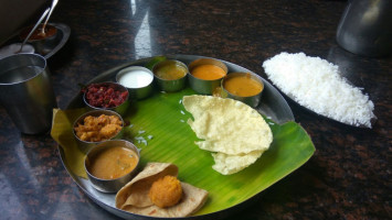 Hotel Kasturi food