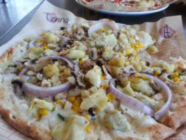 Mod Pizza food