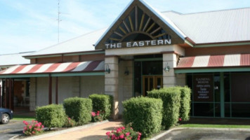 South Eastern Hotel outside