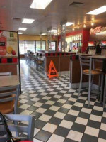 Carl's Jr. inside