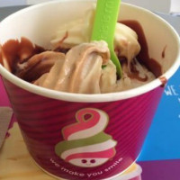 Menchie's Frozen Yogurt food