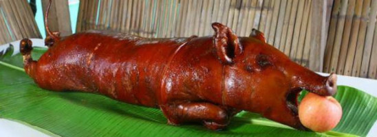 Mang Jomar Lechon Baboy inside