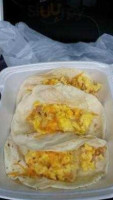 Marianas Taco Shop food