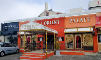 L'orient Palace outside