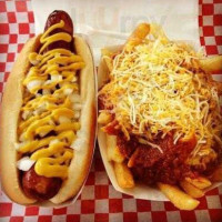 Larry's Chili Dog food