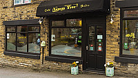 Lemon Tree Cafe And Bistro outside