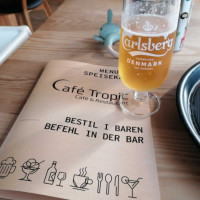 Café Tropic food