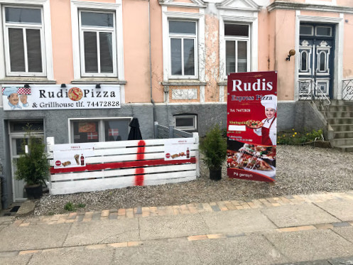 Rudi's Pizza Express Udenfor