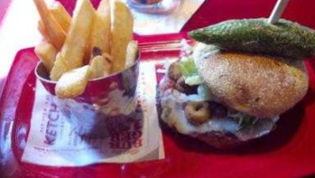 Red Robin Gourmet Burgers And Brews food