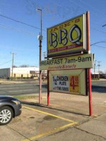 Jack's North Market Barbecue outside