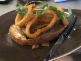 Hickory Hazel Renaissance Airport Gateway food