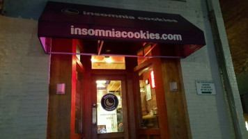 Insomnia Cookies food