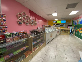 B B's Ice Cream And Candy food