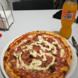 Babas Pizza Og Grill Mad