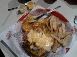 Fuddruckers food