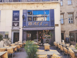 Romy Cafe inside