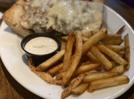 Rusty Bucket And Tavern food