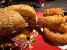 Red Robin Gourmet Burgers And Brews food