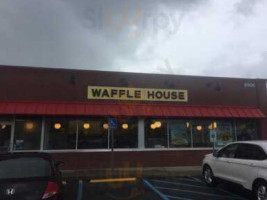 Waffle House outside