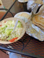 B Town Gyros food