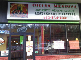 Cocina Mendoza outside