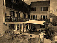 Auberge Miniquette inside