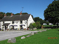 The Waterloo Inn outside