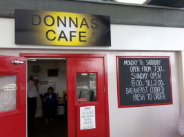 Donnas Cafe inside