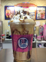 Baskin-robbins outside