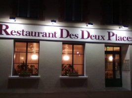 Des Deux Places food