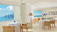 Relais Blu inside