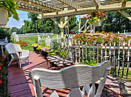 Jenny's Farm Stand Cider Mill outside