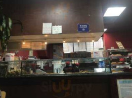 Rocco Pizza inside