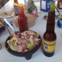 Mariscos El Paisa food