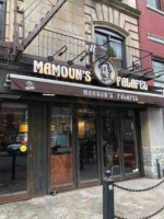 Mamoun's Falafel inside