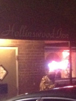 Hollinswood Inn Liquors outside