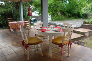 L'auberge Du Bousquet inside