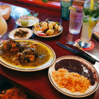 Las Delicias Mexicanas food