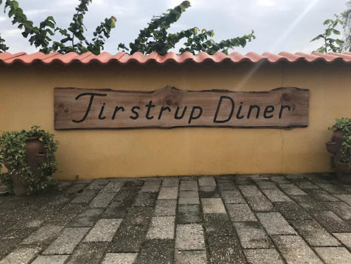 Tirstrup Dinner Udenfor