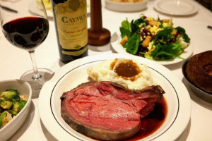 Lawry's The Prime Rib food