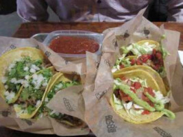 Otto's Tacos food