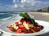 Currumbin Beach Vikings Surf Club food