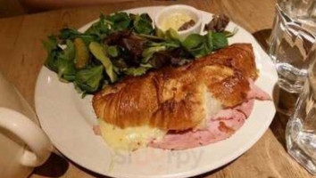 Le Pain Quotidien food