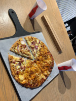 Domino's Pizza Amial food